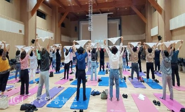 건보공단 광주전라제주지역본부, 장기요양 종사자 정서지원을 위한 숲 힐링 프로그램 운영 실시했다.<br>